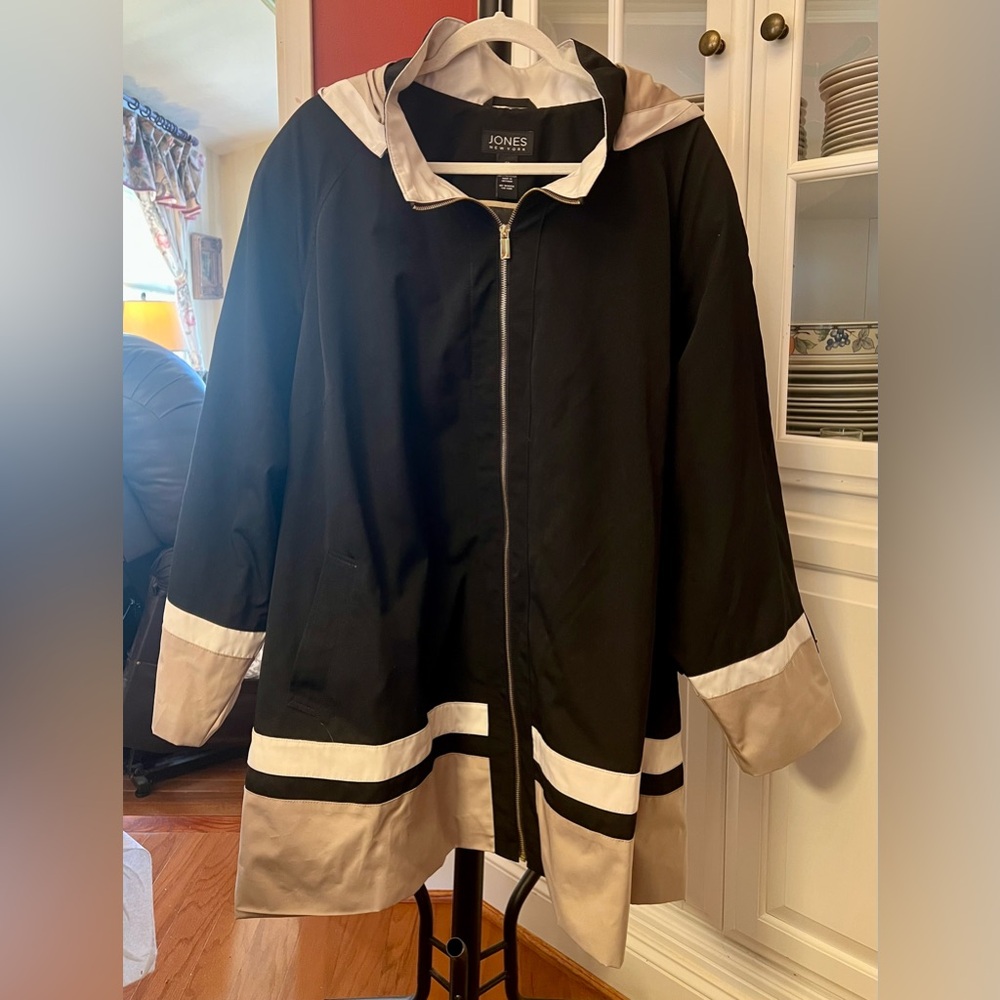 Jones New York Black and Tan Trench Coat